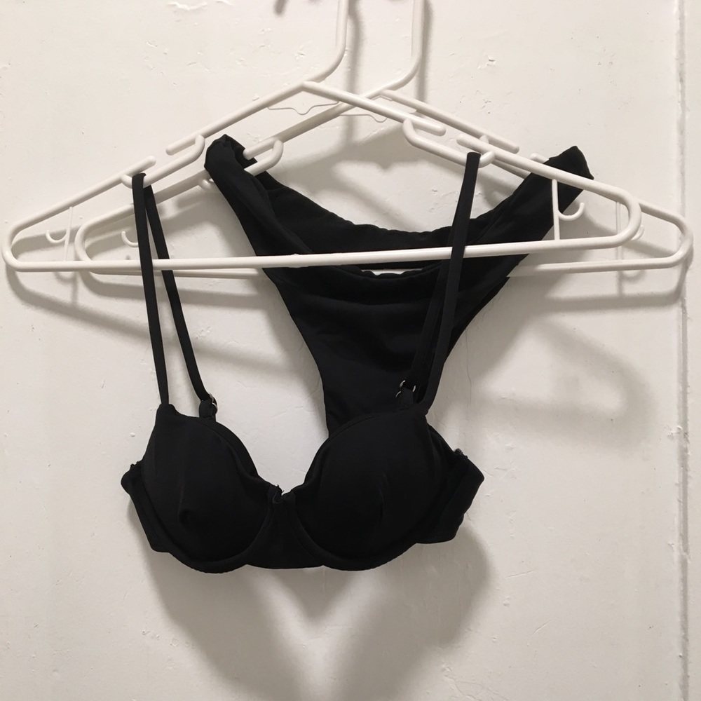 BLACK BIKINI SET